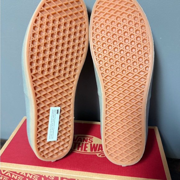 Vans Men's Black Suede Sneakers - Picture 3 of 3